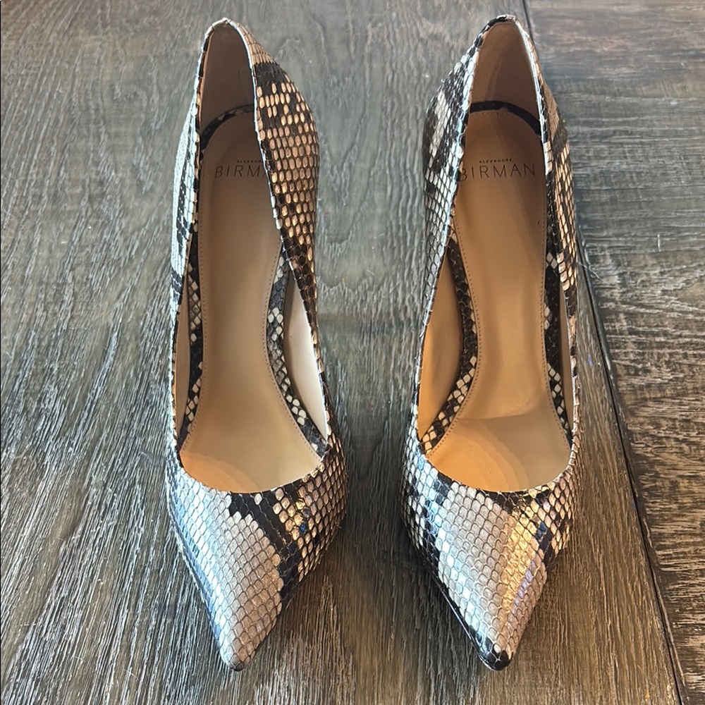 Alexandre Birman Black and Cream Heels with Stiletto Design